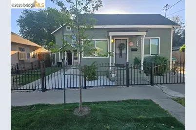 135 4th St, Woodland, CA 95695 - Photo 1