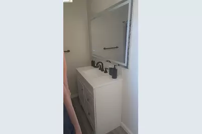 135 4th St, Woodland, CA 95695 - Photo 17