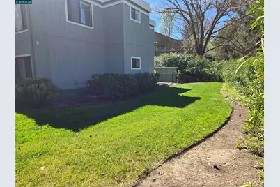 1124 Singingwood Ct #2, Walnut Creek, CA 94595 - Photo 7