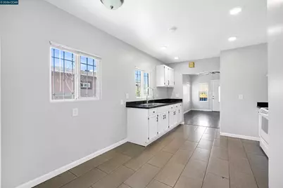 1118 75th Ave, Oakland, CA 94621 - Photo 9