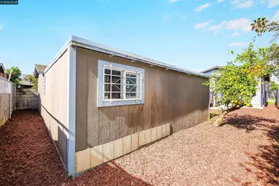 1118 75th Ave, Oakland, CA 94621 - Photo 33