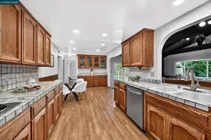 27 Milburn Ct, San Ramon, CA 94583 - Photo 17