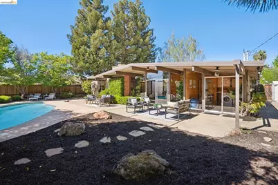 3736 Barrington Dr, Concord, CA 94518 - Photo 57