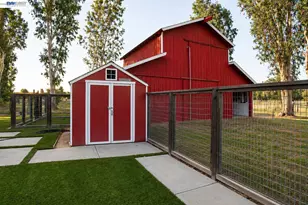35600 Lasiandra Ln, Davis, CA 95616 - Photo 25