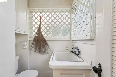 618 Boulevard Way, Piedmont, CA 94610 - Photo 37