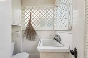 618 Boulevard Way, Piedmont, CA 94610 - Photo 37