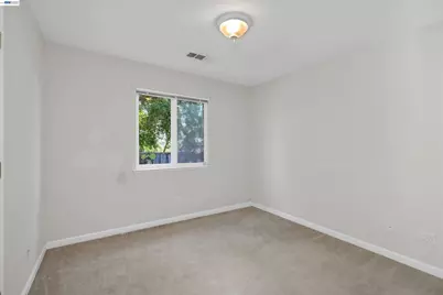 30245 Treeview Street, Hayward, CA 94544 - Photo 25