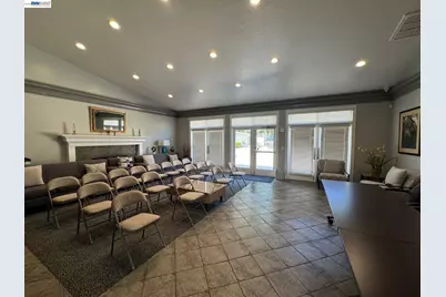 630 Canyon Oaks Drive #D, Oakland, CA 94605 - Photo 37