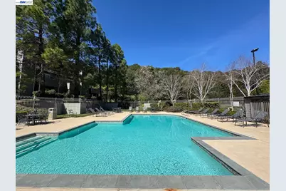 630 Canyon Oaks Drive #D, Oakland, CA 94605 - Photo 33