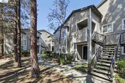 630 Canyon Oaks Drive #D, Oakland, CA 94605 - Photo 3