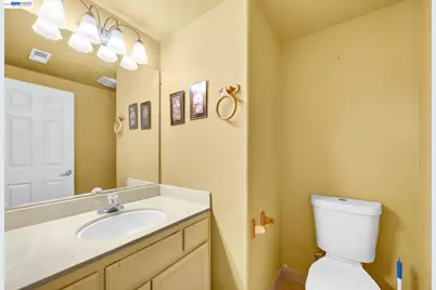 20667 Blossom Cmn, Hayward, CA 94541 - Photo 7