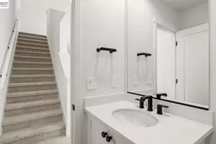 1925 Grand St, Alameda, CA 94501 - Photo 21