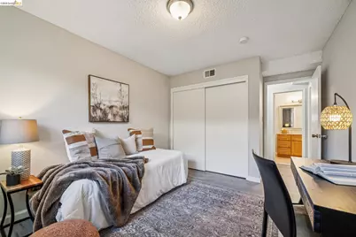 2614 Warring St #6A, Berkeley, CA 94704 - Photo 27