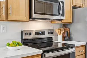 91 Marina Lakes Dr, Richmond, CA 94804 - Photo 13