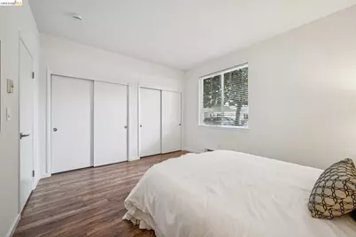 91 Marina Lakes Dr, Richmond, CA 94804 - Photo 17