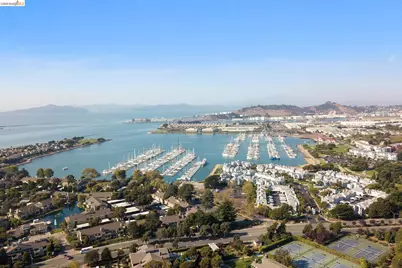 91 Marina Lakes Dr, Richmond, CA 94804 - Photo 47