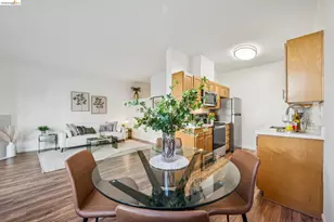 91 Marina Lakes Dr, Richmond, CA 94804 - Photo 11