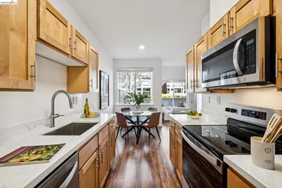 91 Marina Lakes Dr, Richmond, CA 94804 - Photo 15