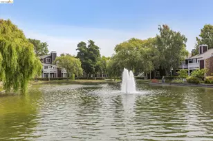 91 Marina Lakes Dr, Richmond, CA 94804 - Photo 27