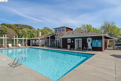 91 Marina Lakes Dr, Richmond, CA 94804 - Photo 33