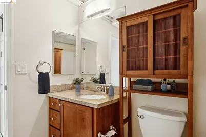 423 7th St #401, Oakland, CA 94607 - Photo 5