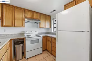 6369 Joaquin Murieta Ave, Newark, CA 94560 - Photo 11