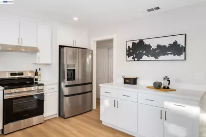 519 Holly St, Vallejo, CA 94589 - Photo 17