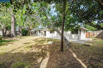 2442 Geraldine Dr, Pleasant Hill, CA 94523 - Photo 25