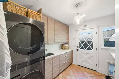 12 La Sombra Ct, Orinda, CA 94563 - Photo 33