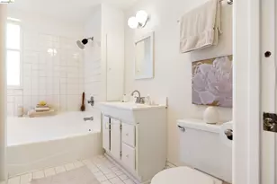 248 Mather St, Oakland, CA 94611 - Photo 31