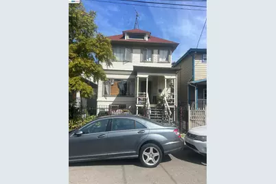 670 32nd St, Oakland, CA 94609 - Photo 1