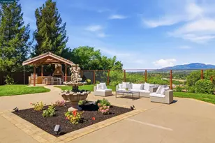 5 Welford Ranch Ct, San Ramon, CA 94583 - Photo 9