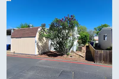 820 Lincoln Way #104, Galt, CA 95632 - Photo 21