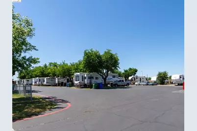 820 Lincoln Way #104, Galt, CA 95632 - Photo 43