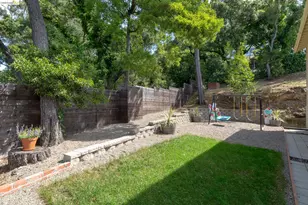 4451 St Andrews Rd, Oakland, CA 94605 - Photo 33