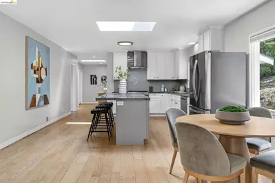 4451 Saint Andrews Rd, Oakland, CA 94605 - Photo 19