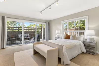 4451 Saint Andrews Rd, Oakland, CA 94605 - Photo 31