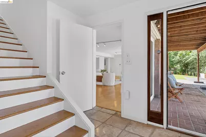 4451 Saint Andrews Rd, Oakland, CA 94605 - Photo 47