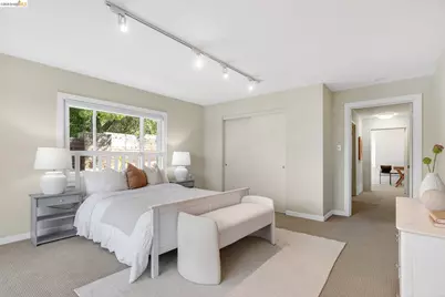 4451 Saint Andrews Rd, Oakland, CA 94605 - Photo 37