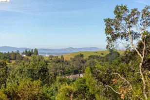 4451 St Andrews Rd, Oakland, CA 94605 - Photo 23