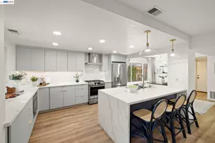 7921 Crossridge Dr, Dublin, CA 94568 - Photo 13