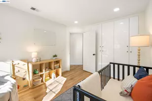 7921 Crossridge Dr, Dublin, CA 94568 - Photo 31