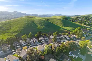 7921 Crossridge Dr, Dublin, CA 94568 - Photo 45