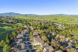 7921 Crossridge Dr, Dublin, CA 94568 - Photo 43