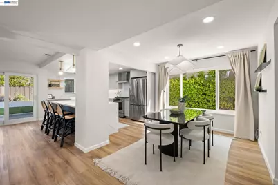 7921 Crossridge Dr, Dublin, CA 94568 - Photo 9