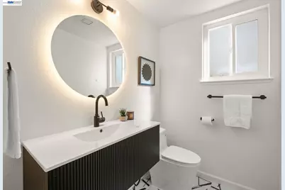 7921 Crossridge Dr, Dublin, CA 94568 - Photo 19