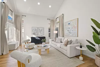 7921 Crossridge Dr, Dublin, CA 94568 - Photo 5