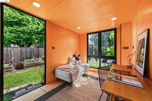 4110 Lusk St, Oakland, CA 94608 - Photo 43