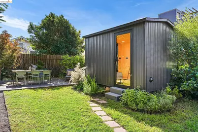 4110 Lusk St, Oakland, CA 94608 - Photo 41