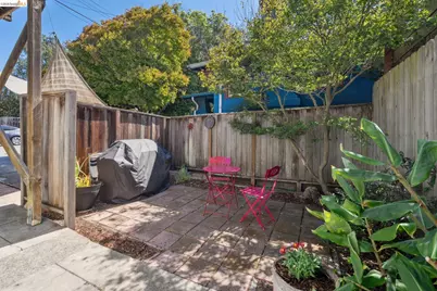 1626 Hopkins St, Berkeley, CA 94707 - Photo 19